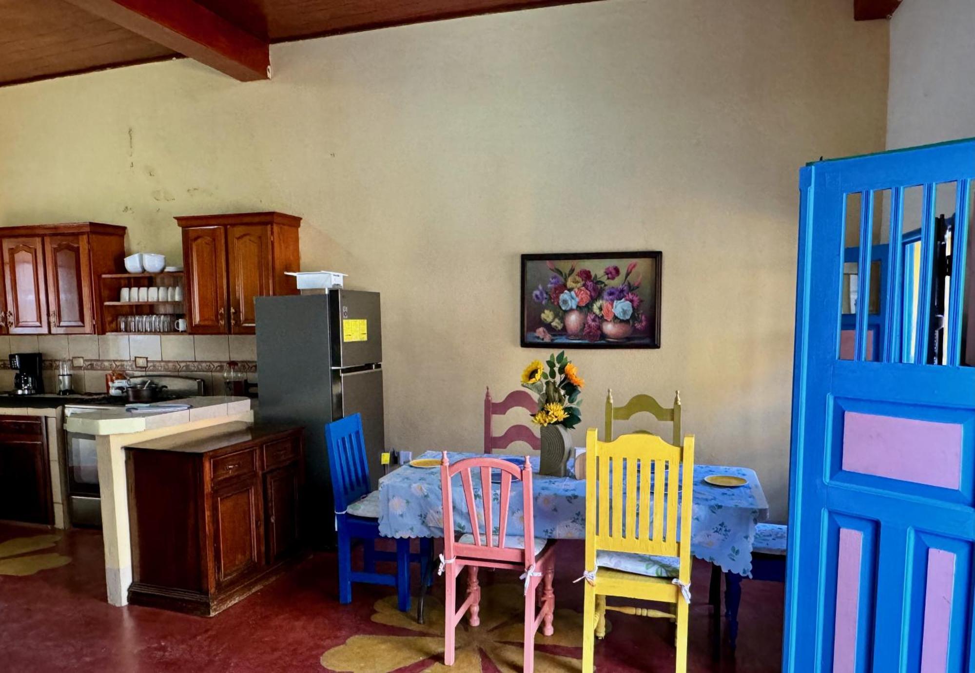 Hostal Los Girasoles By Hostal Inn Flores Luaran gambar