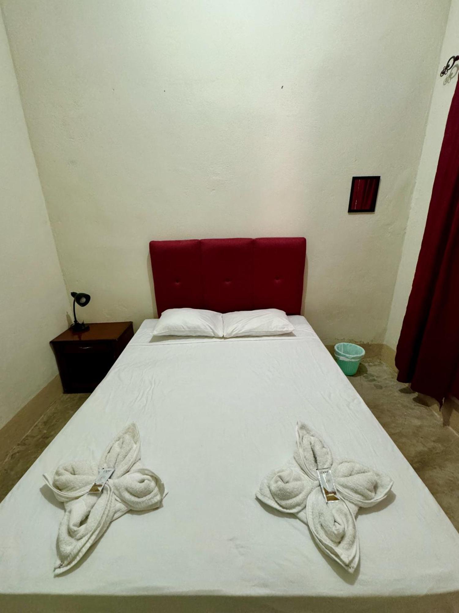 Hostal Los Girasoles By Hostal Inn Flores Luaran gambar