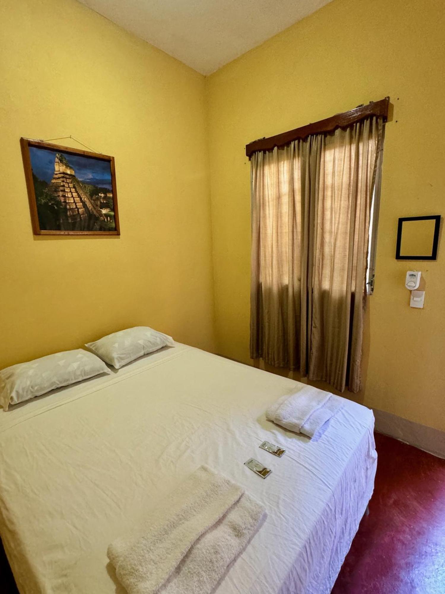 Hostal Los Girasoles By Hostal Inn Flores Luaran gambar